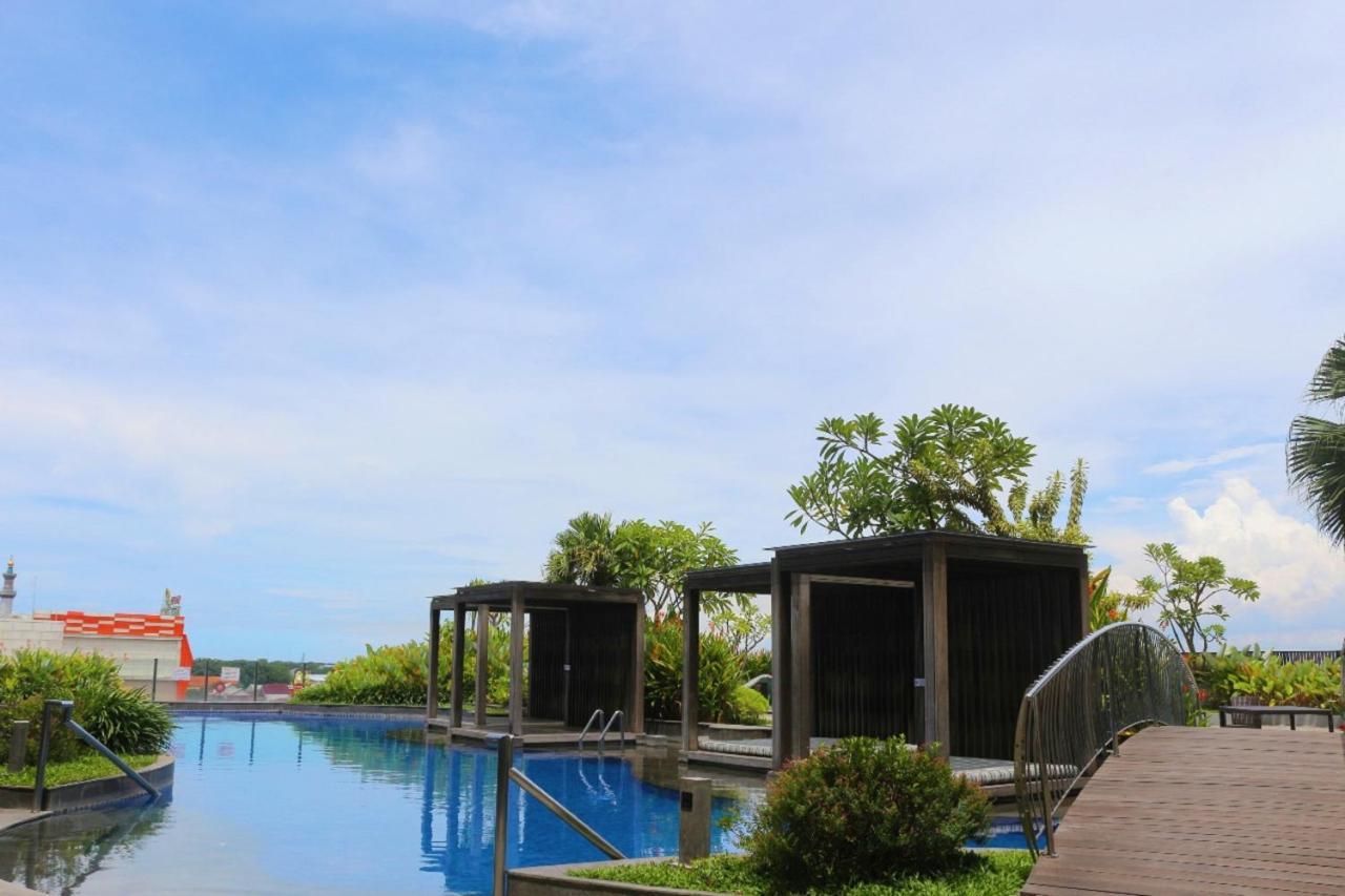 The Luxton Cirebon Hotel And Convention Exterior photo